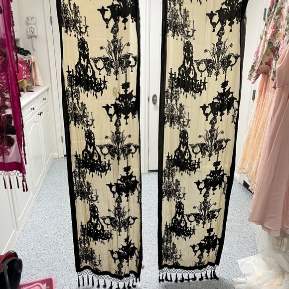 Silk Sheer Pannels - Picture 6 of 6